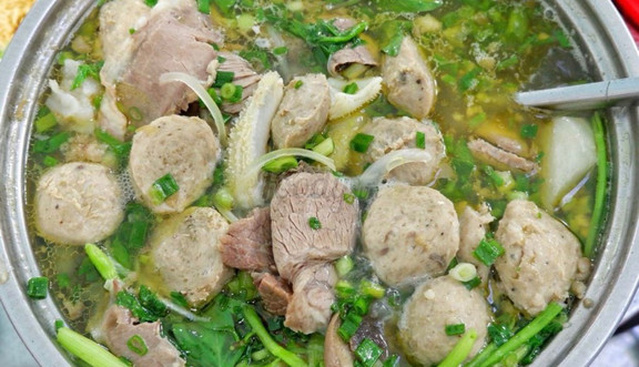 Xuân Mai - Phở & Lẩu Bò