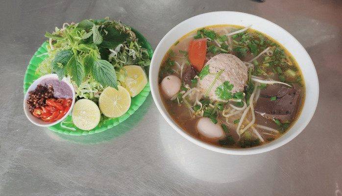 Quế Bún Riêu Giò - Bún Riêu - 16 Nguyễn Bưởi