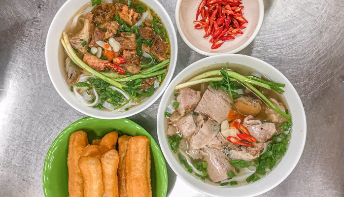 Thủy - Phở Gân Bò