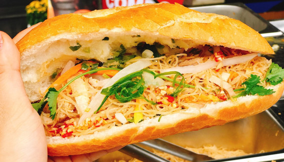 3T - Bánh Mì & Nước Mía - Yên Lạc