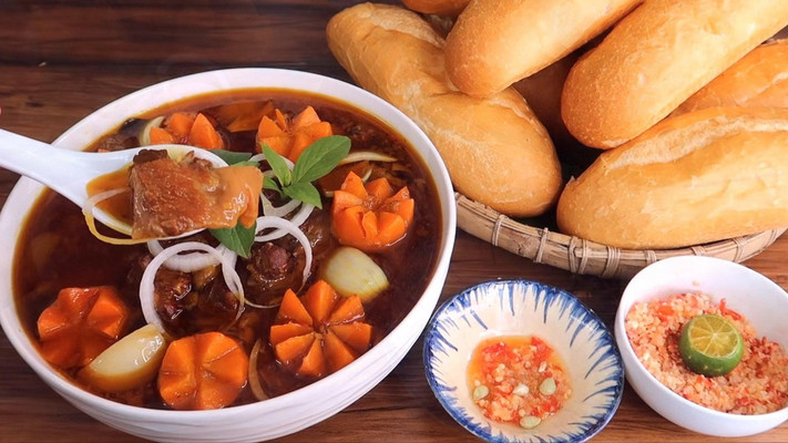 Bò Kho Phố - Lê Văn Sỹ