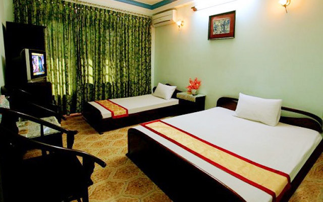 Hoàng Lan Hotel - Quốc Lộ 13