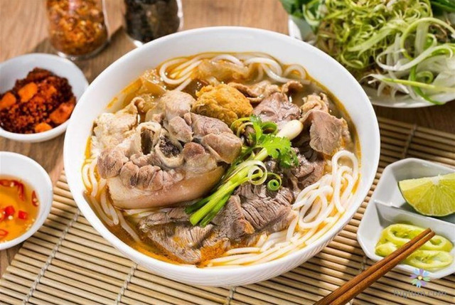 Bún Bò Huế & Phở Bò Cô Ba - Ngô Đức kế