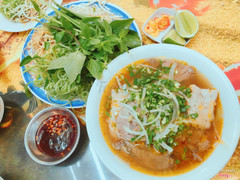 Bún bò Huế