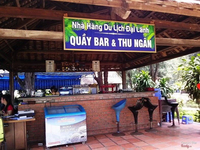 Quầy bar