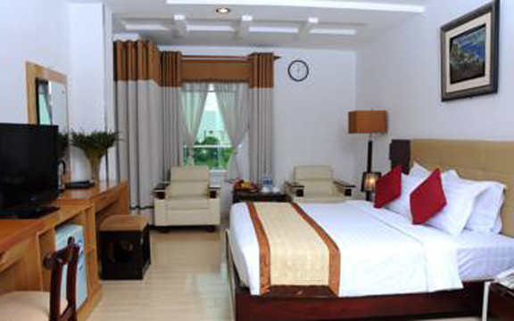 Hoàng Vy Hotel - Âu Cơ