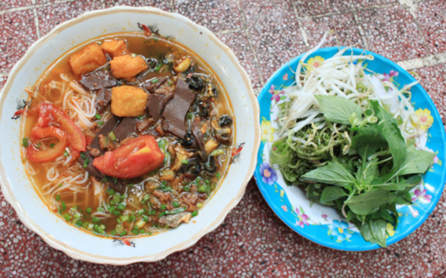 Bún Riêu Ốc - Quang Trung