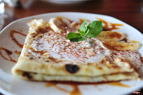 Banana crepe