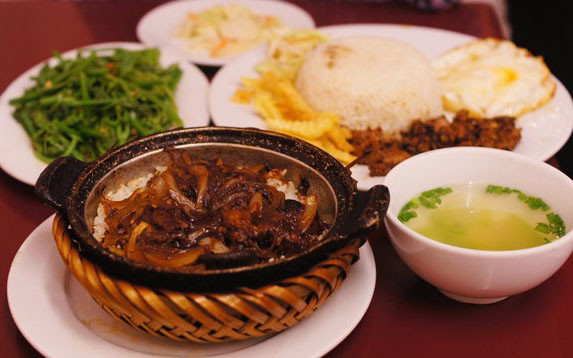 Cơm Niêu Cá Bống Restaurant