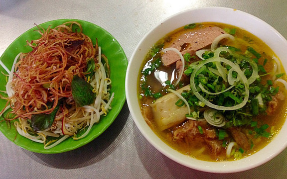 Bún Bò Phú Thiên