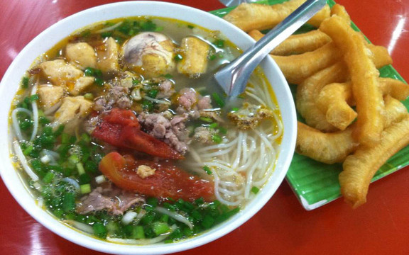 Bún Riêu Cua Bắp Bò - Nguyên Hồng