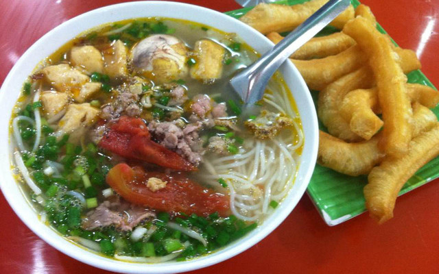 Bún Riêu Cua Bắp Bò - Nguyên Hồng