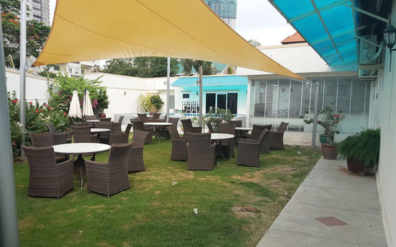 P-Luxe Royal - Restaurant & Spa