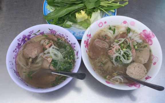 Tuấn Nguyệt - Bún, Phở & Cơm Bình Dân