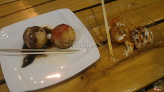 Takoyaki dâu và socola