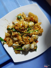 Sò huyết xào tỏi,sò được chà trắng tinh. Rất vệ sinh