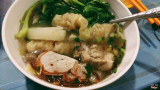 sủi cảo xương xá xíu