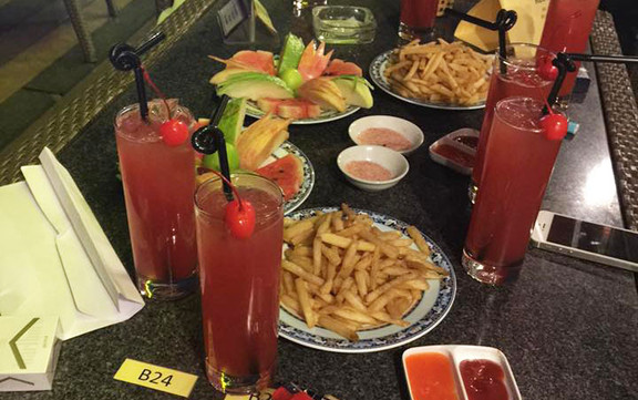 Cafe Karaoke Bên Hồ