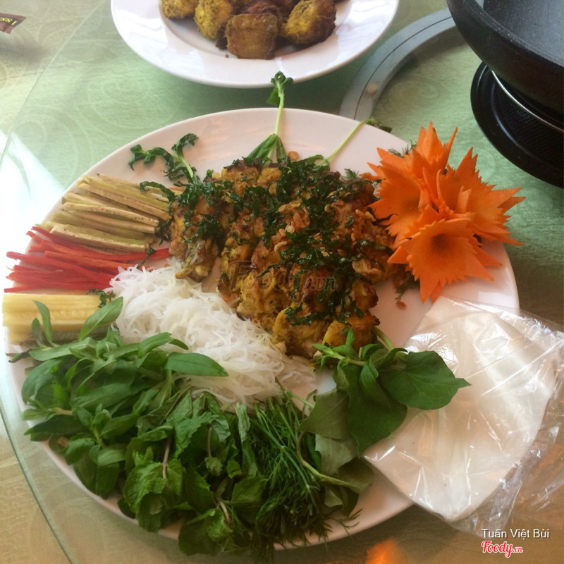 Cá lăng nướng cuốn bánh tráng