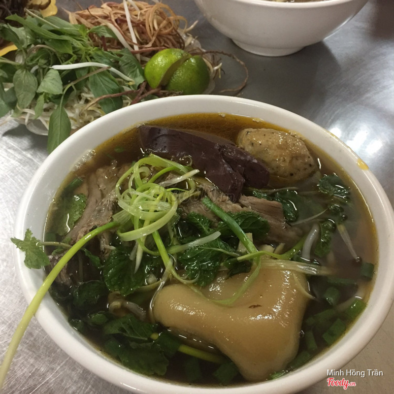 bún bò giò heo