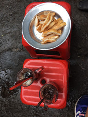 Thêm bánh mì tự cắt