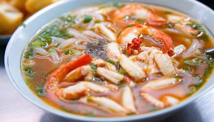Bánh Canh Gia Truyền - Lê Trọng Tấn