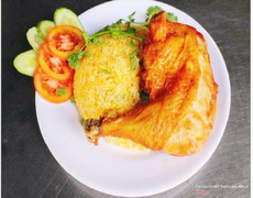 Cơm đùi lớn góc tư