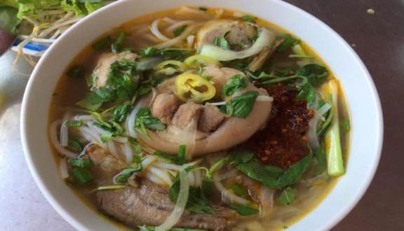 Chị Hai - Bún Mọc & Bún Bò