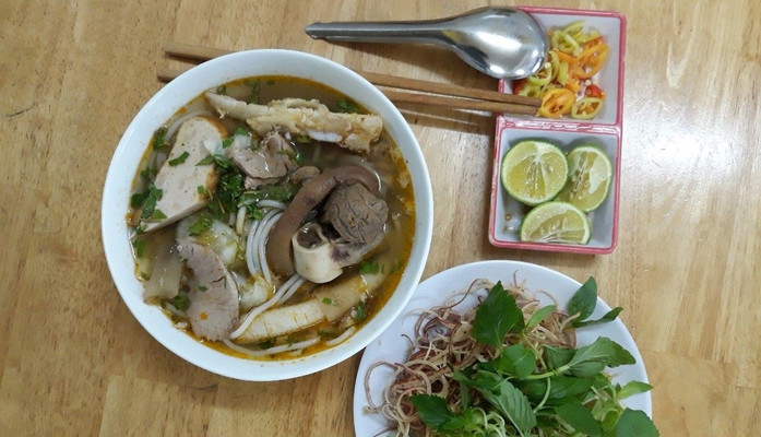 Bún Bò Gốc Huế & Bò Kho - Tây Hòa