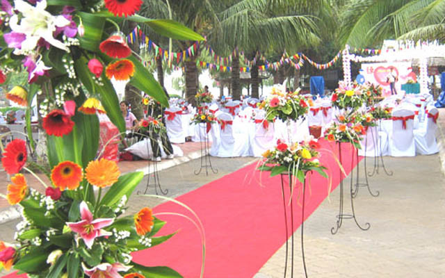 Dịch Vụ Đám Cưới, Sinh Nhật