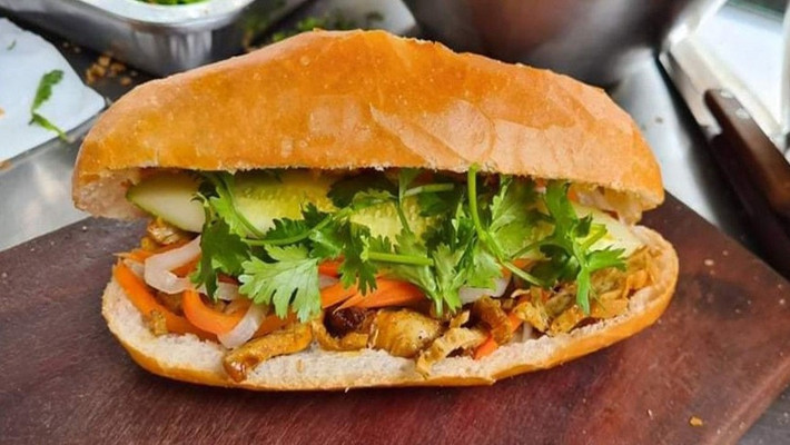 Bánh Mì Chay Vạn Phước - Phan Đăng Lưu