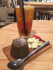 Matcha lava và trà nhiệt đới