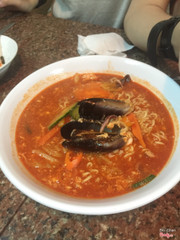 Mì hải sản rất cay !!