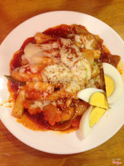 Tok phô mai khá khen sốt cay nhưng ăn sướng