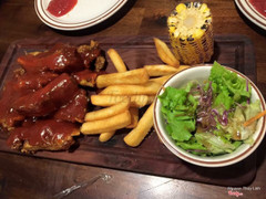 sườn nướng sốt BBQ