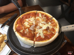 pizza nhồi phomai