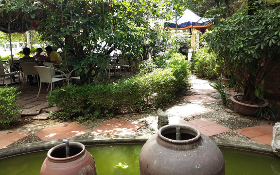 Cafe Sân Vườn - Phạm Văn Bạch 