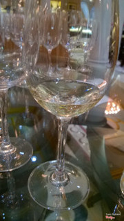 Rượu vang trắng