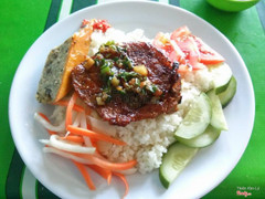 Cơm tấm Sườn Chả