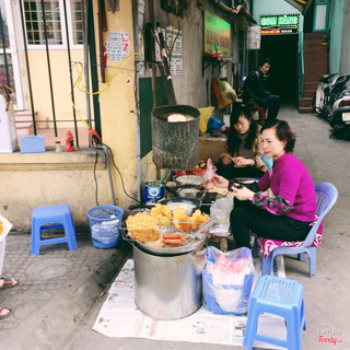Tất tần tật 15 loại bánh chiên rán vàng ruộm thơm lừng gây nhớ thương nhất.