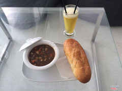 Set Beef stew + Pineapple juice 140k