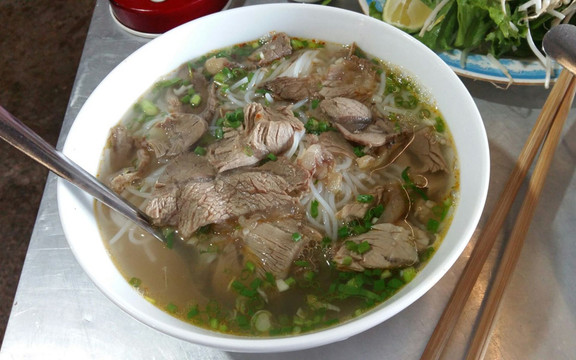 Bún Bò Giò Huế