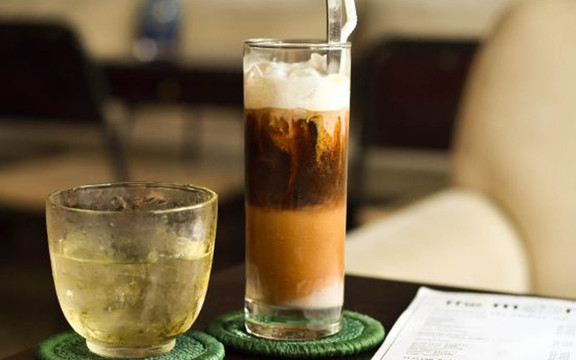 Ly Ly - Coffee Máy Lạnh