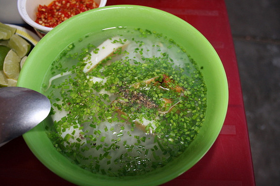 Gia Đình - Bánh Canh Hẹ