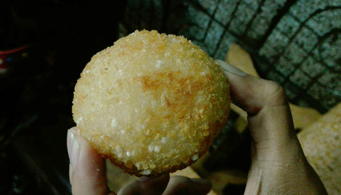 Gà Bó Xôi Viên