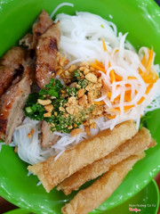 Bún nem nướng