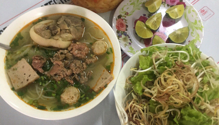 Thảo Quý - Bò Bò Huế & Cháo Canh