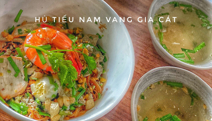 Gia Cát - Hủ Tiếu Nam Vang & Dừa Dầm Đà Lạt