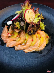 Salmon and kiwi Carpaccio