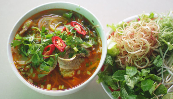 Bún Bò Huế, Bánh Canh Cá Lóc & Mì Quảng - Đường Số 154